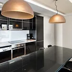 Spring Apartment *