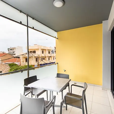 Spring Apartment *